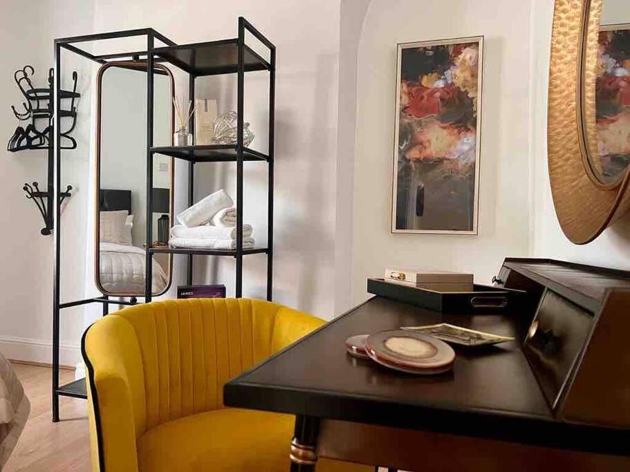 Anfield Home Sleeps 5 Close To Lfc Free Parking Liverpool Exterior foto